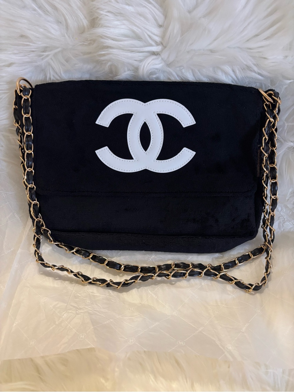 CC Black and White Shoulder Bag